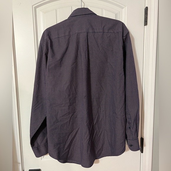 Like New Gold Label Roundtree & York Non Iron Men’s ButtonDown Plaid Dress Shirt - Picture 2 of 6